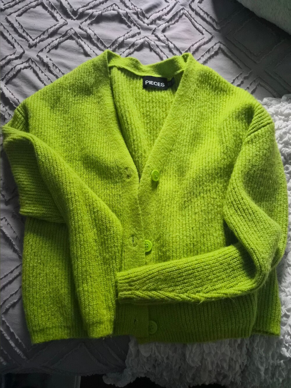 Women's PIECES V-Neck Button Cardigan - Neon Lime